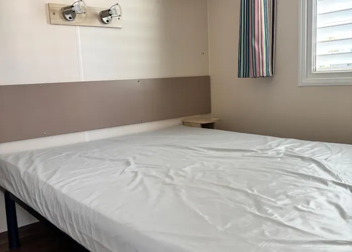 Du Phare D Opale Mobile J10 לה פורטל